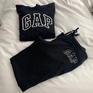 Gap Sweatsuit Set